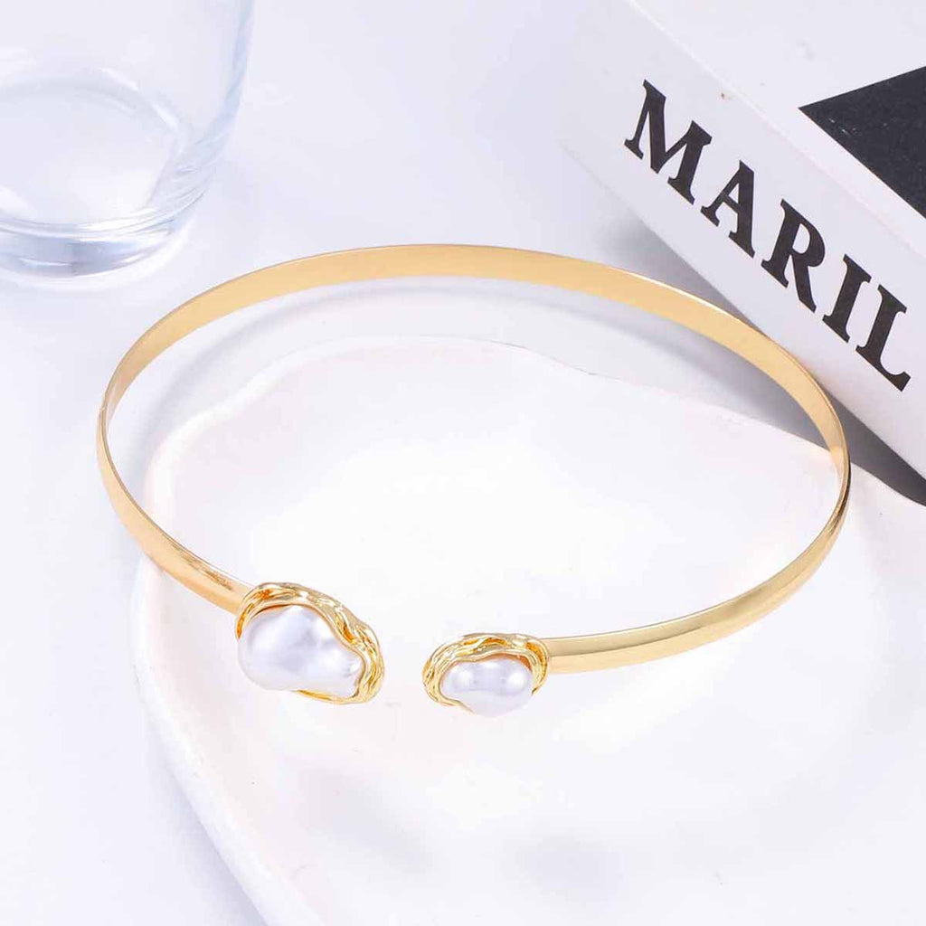 Schöne Perlen Armband mit einzigartigem Stil