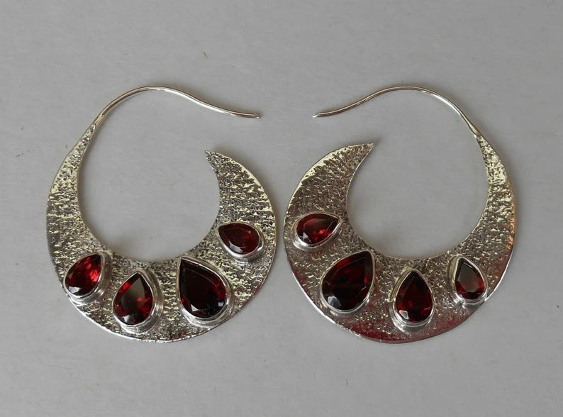 Atemberaubende Ohrring für den Alltag