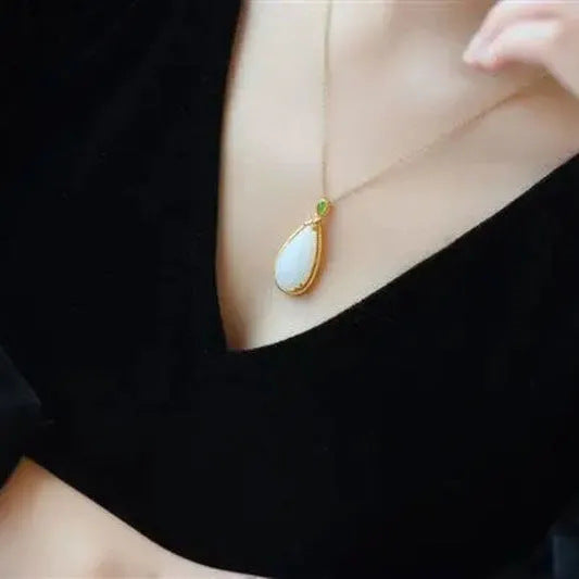 Schöne Silber Halskette mit einzigartigem Stil