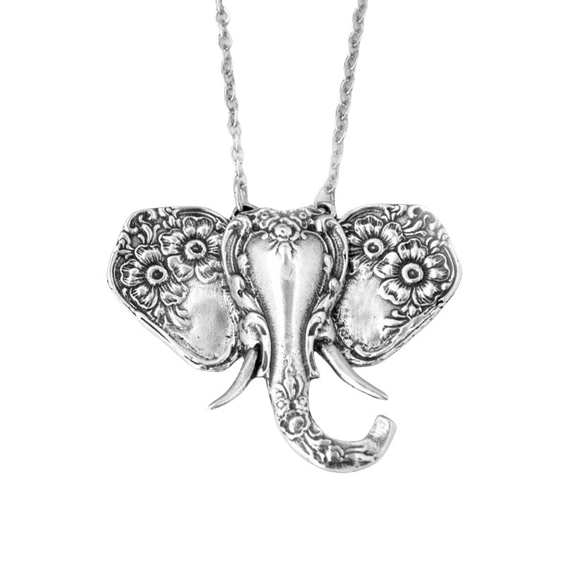 Schöne Halskette mit einzigartigem Stil