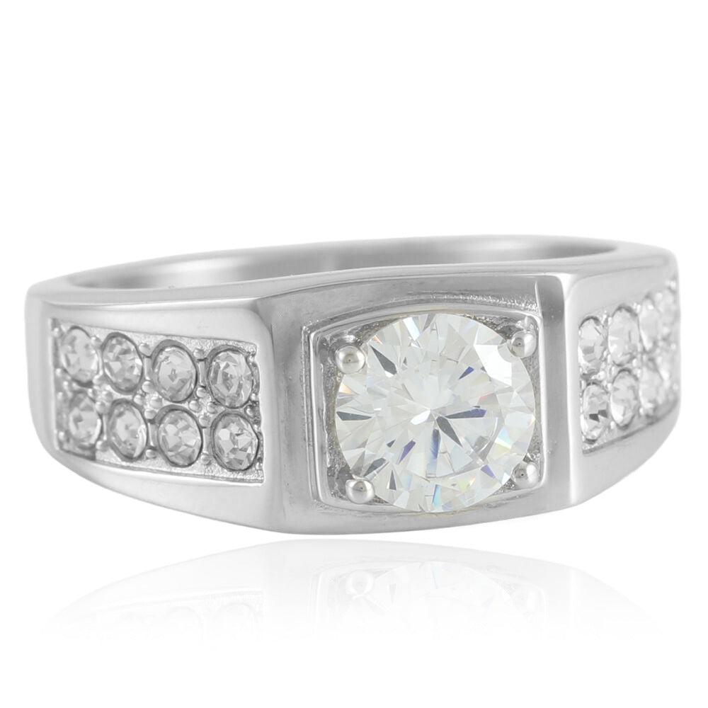 Zarte handwerkliche Ring