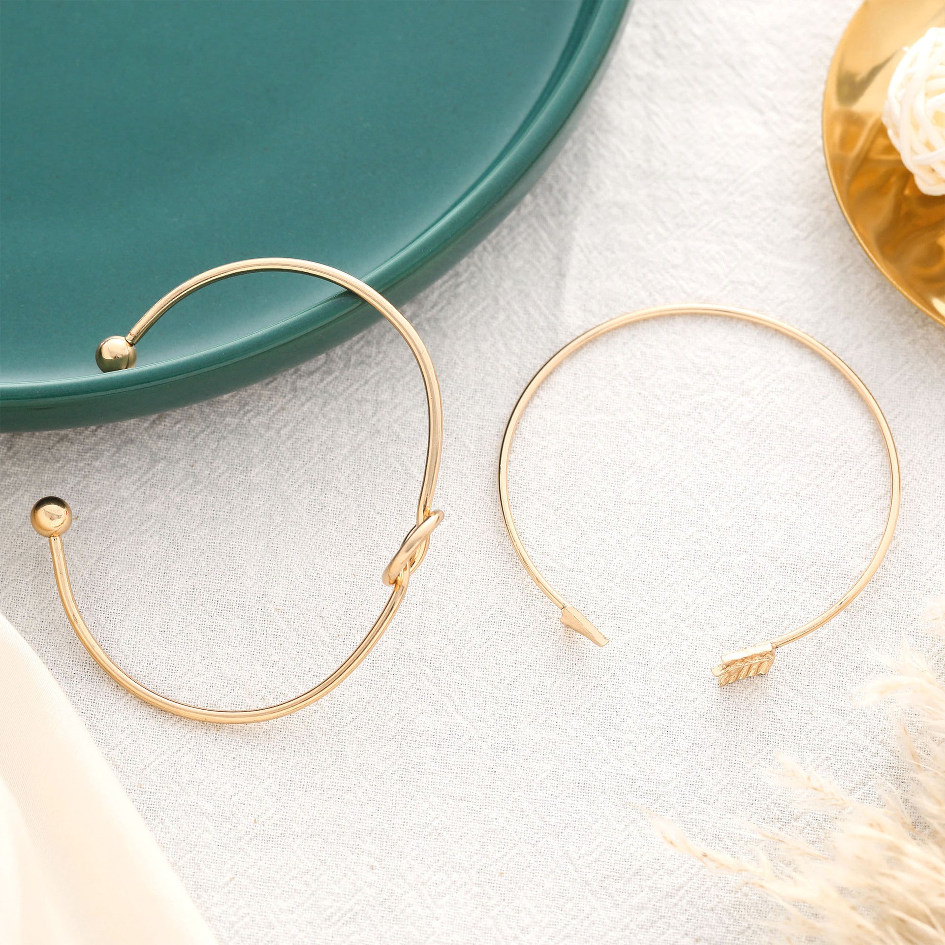 Schöne Gold Armband mit einzigartigem Stil