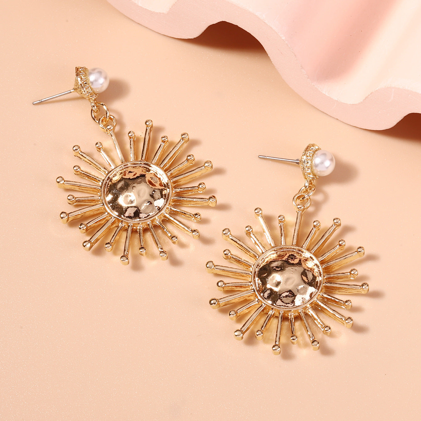 Atemberaubende Ohrring für den Alltag