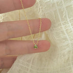 Zarte handwerkliche Halskette