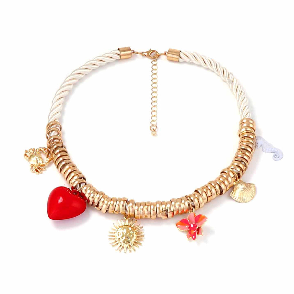 Schöne Halskette mit einzigartigem Stil