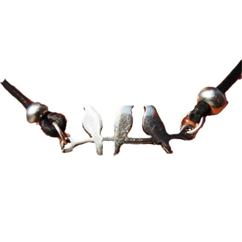 Zarte handwerkliche Halskette