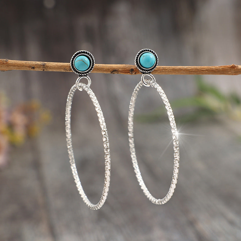 Zarte handwerkliche Ohrring