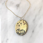 Schöne Halskette mit einzigartigem Stil