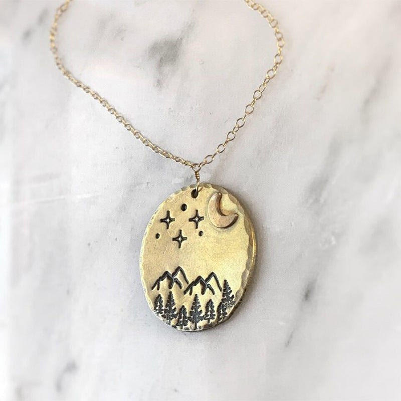 Schöne Halskette mit einzigartigem Stil