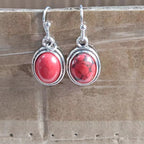 Zarte handwerkliche Ohrring