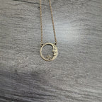 Schöne Halskette mit einzigartigem Stil