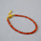 Schöne Halskette mit einzigartigem Stil