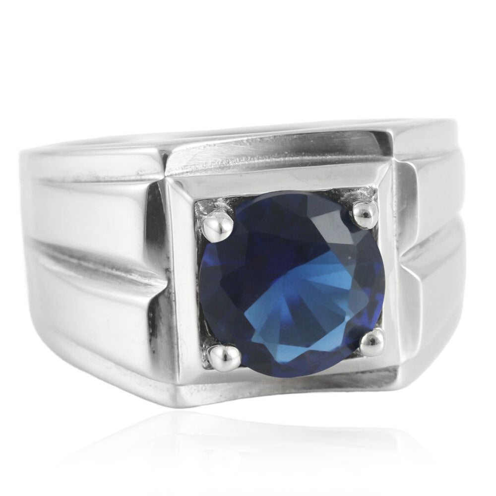 Zarte handwerkliche Ring