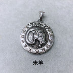 Schöne Halskette mit einzigartigem Stil