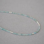 Schöne Halskette mit einzigartigem Stil