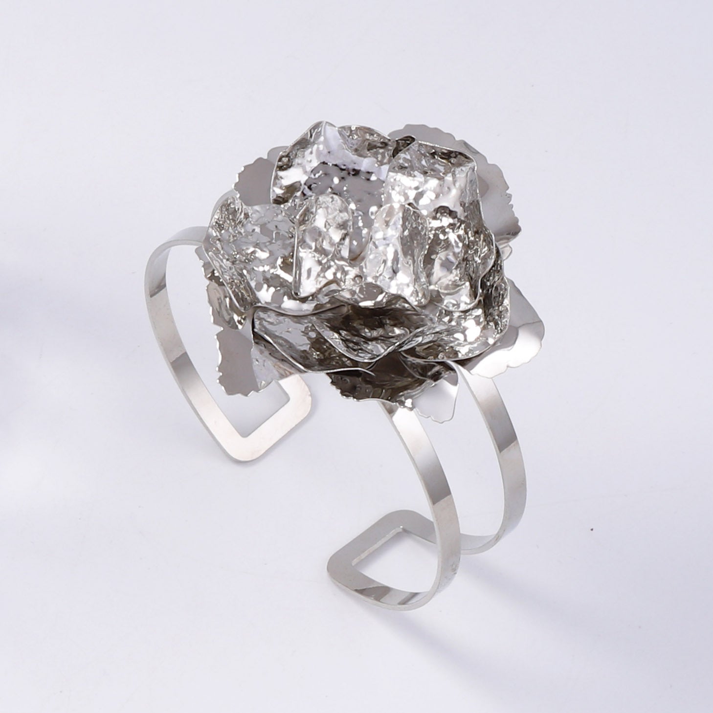 Schöne Armband mit einzigartigem Stil