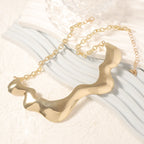 Schöne Halskette mit einzigartigem Stil