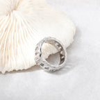 Schöne Armband mit einzigartigem Stil