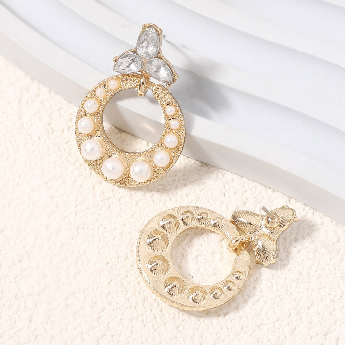 Atemberaubende Gold Ohrring für den Alltag