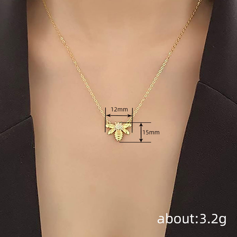 Schöne Halskette mit einzigartigem Stil