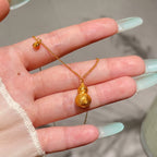 Schöne Halskette mit einzigartigem Stil