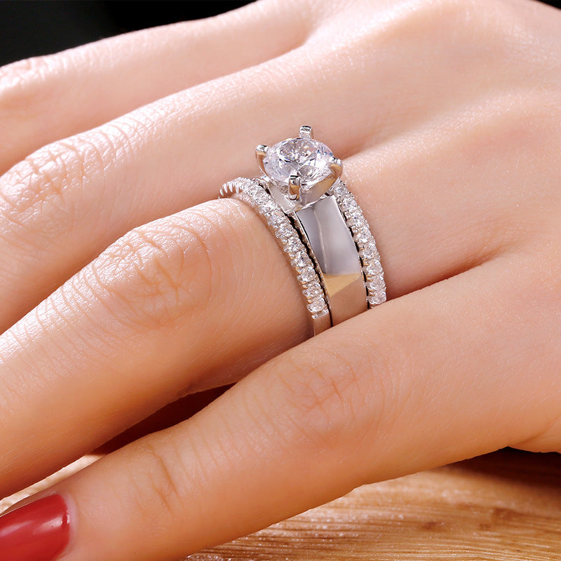 Zarte handwerkliche Ring