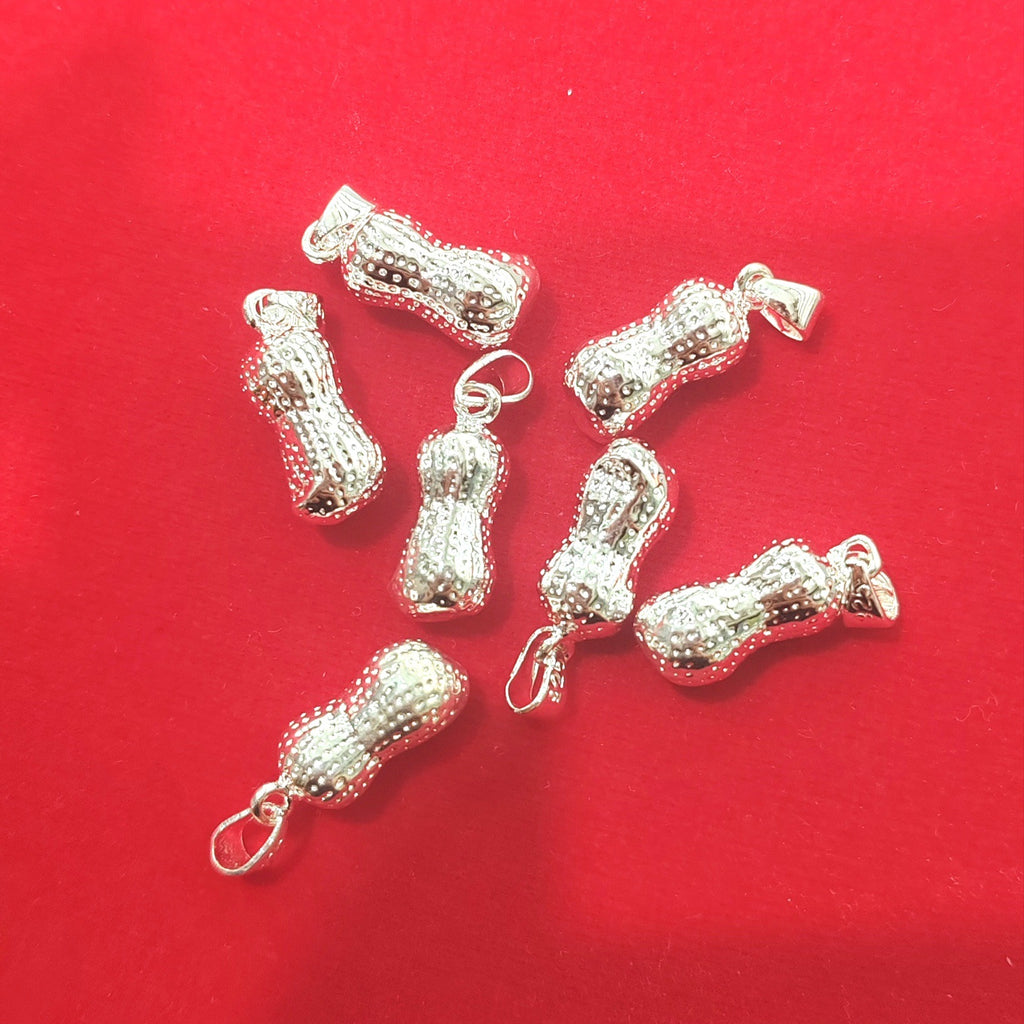 Schöne Halskette mit einzigartigem Stil