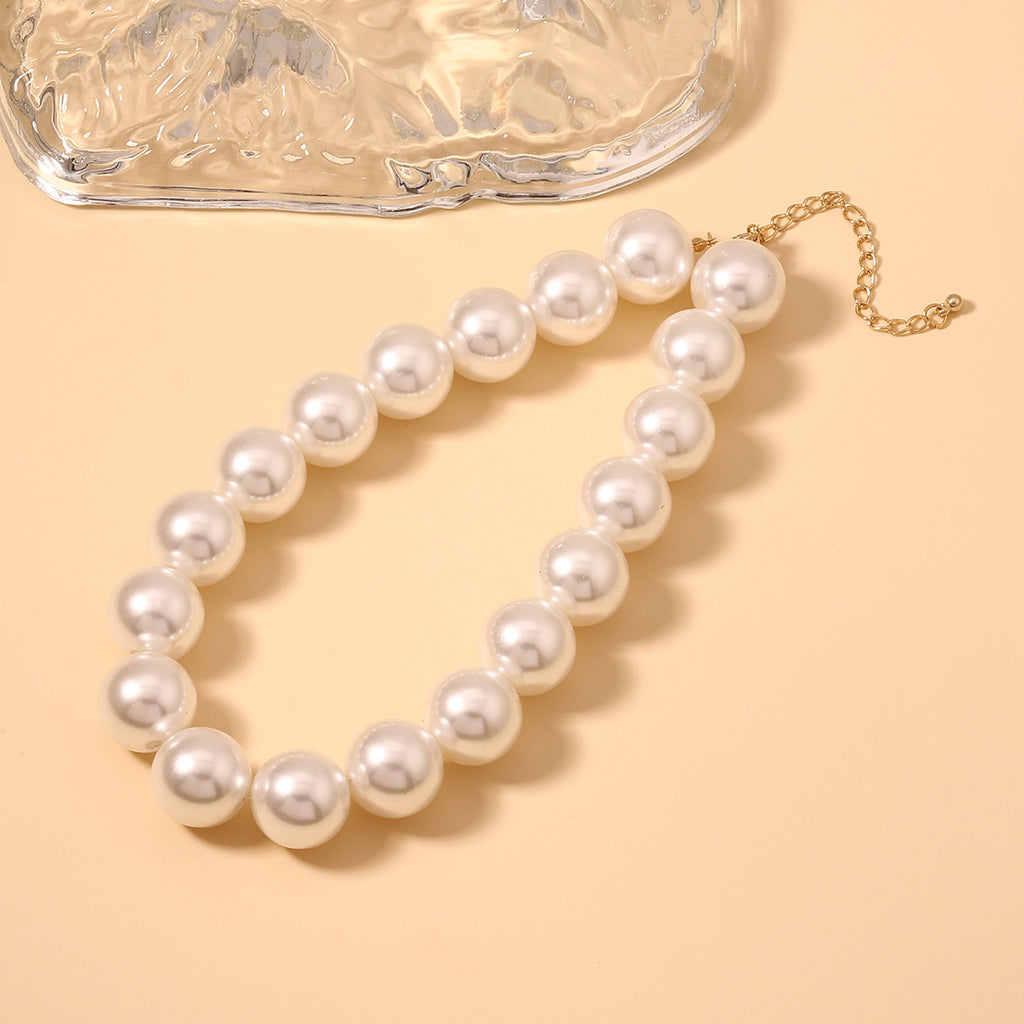 Zarte handwerkliche Perlen Halskette