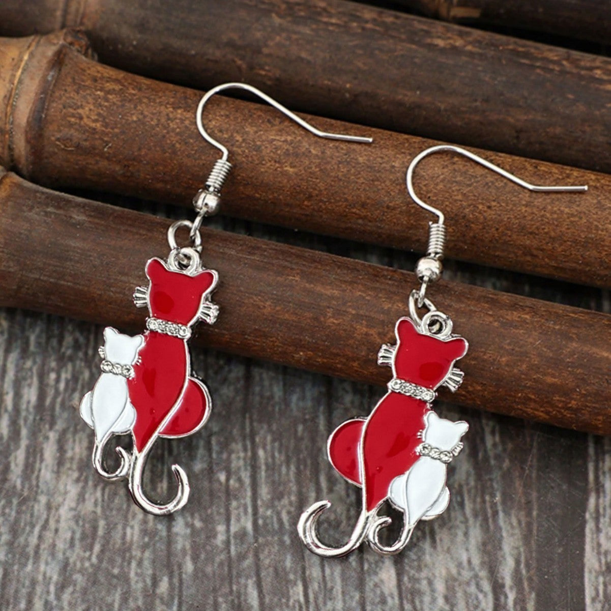 Zarte handwerkliche Ohrring