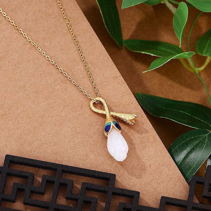 Schöne Halskette mit einzigartigem Stil