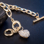 Schöne Armband mit einzigartigem Stil