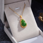 Schöne Halskette mit einzigartigem Stil