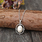 Zarte handwerkliche Halskette