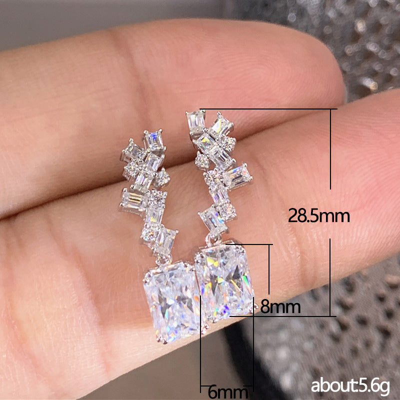 Atemberaubende Ohrring für den Alltag