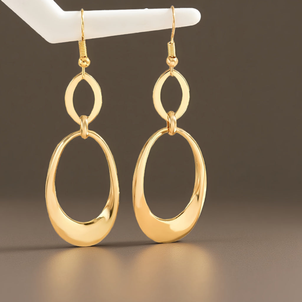 Zarte handwerkliche Ohrring