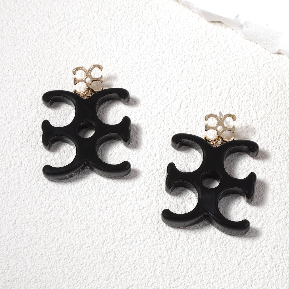 Atemberaubende Ohrring für den Alltag