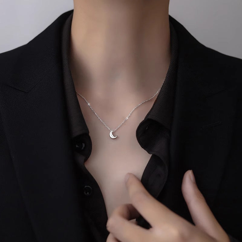 Schöne Halskette mit einzigartigem Stil