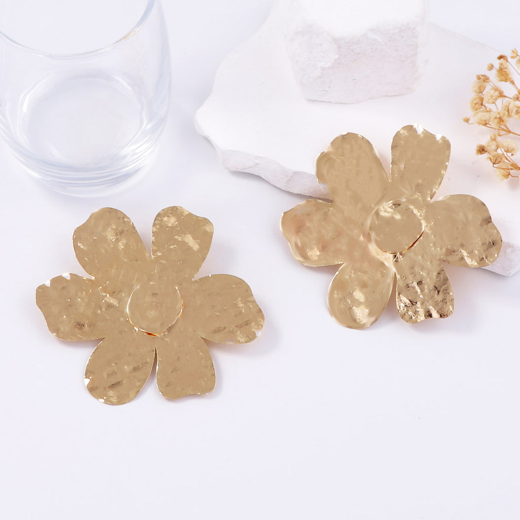 Atemberaubende Ohrring für den Alltag