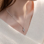 Zarte handwerkliche Halskette