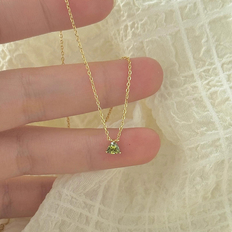 Zarte handwerkliche Halskette