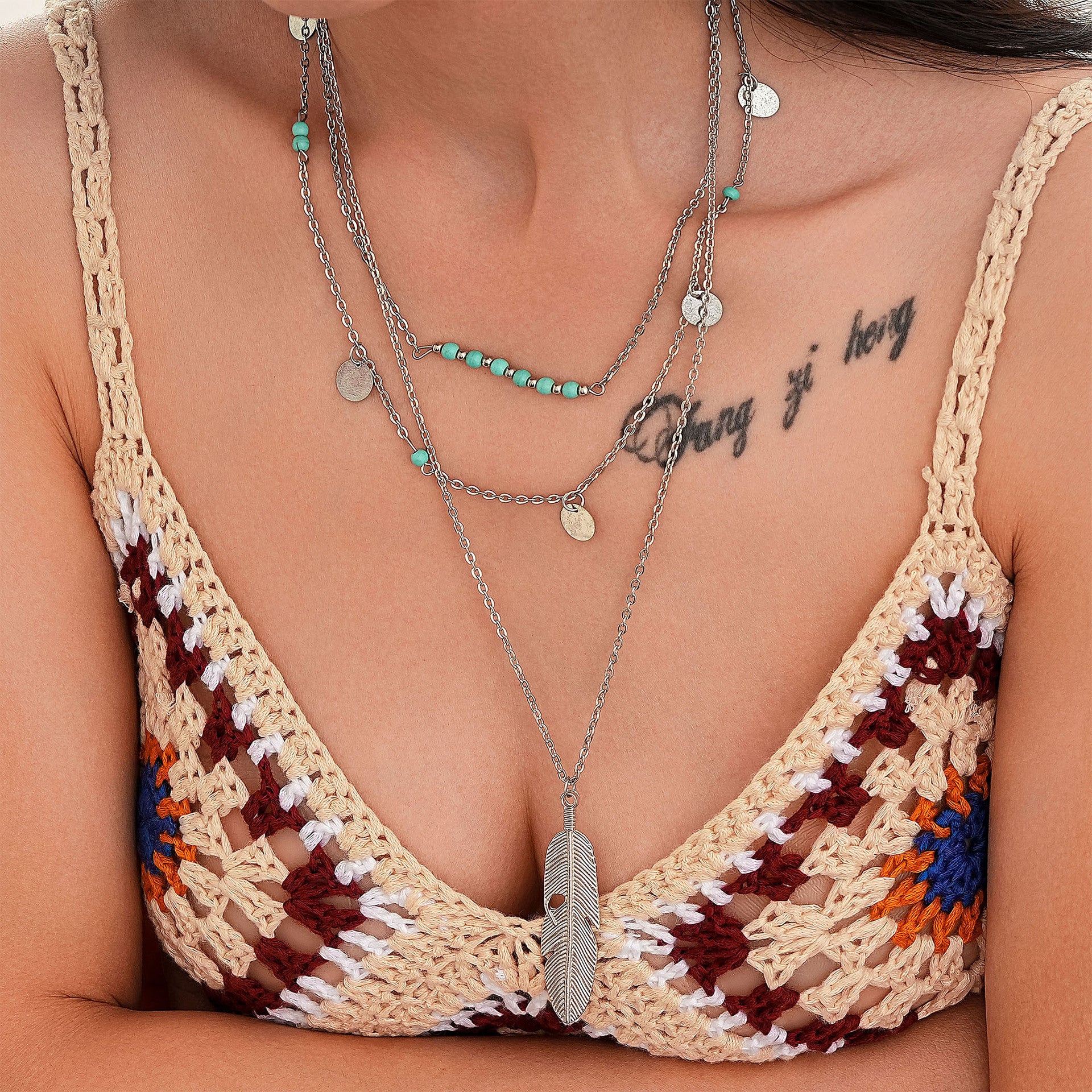 Schöne Halskette mit einzigartigem Stil