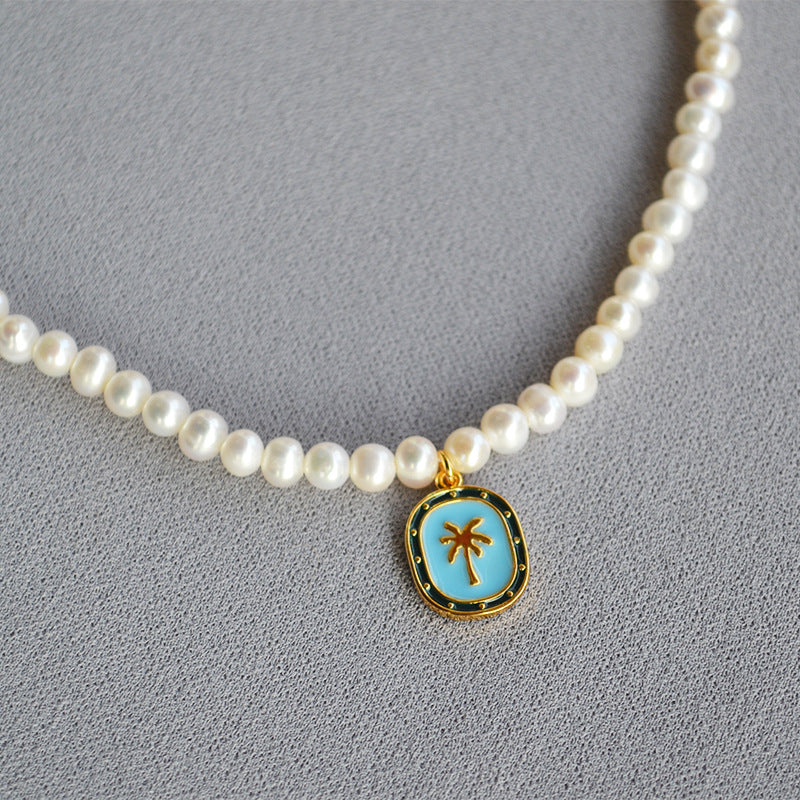 Schöne Perlen Halskette mit einzigartigem Stil