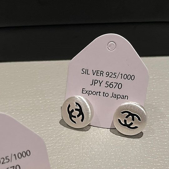 Atemberaubende Ohrring für den Alltag