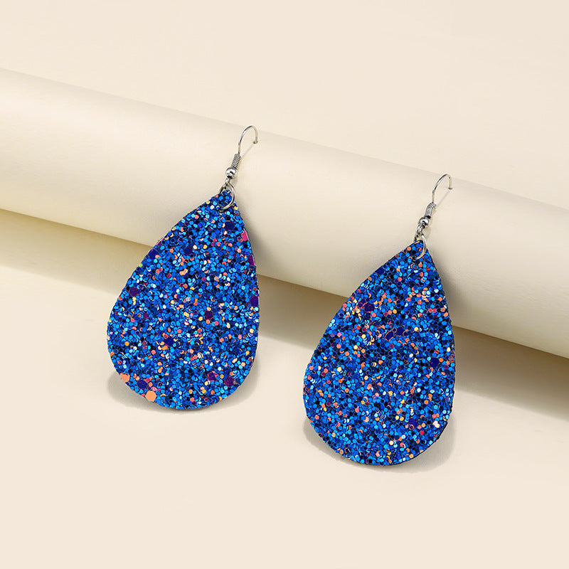 Zarte handwerkliche Ohrring