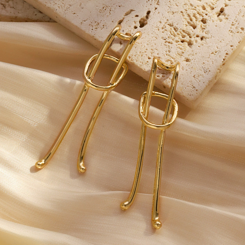 Atemberaubende Ohrring für den Alltag