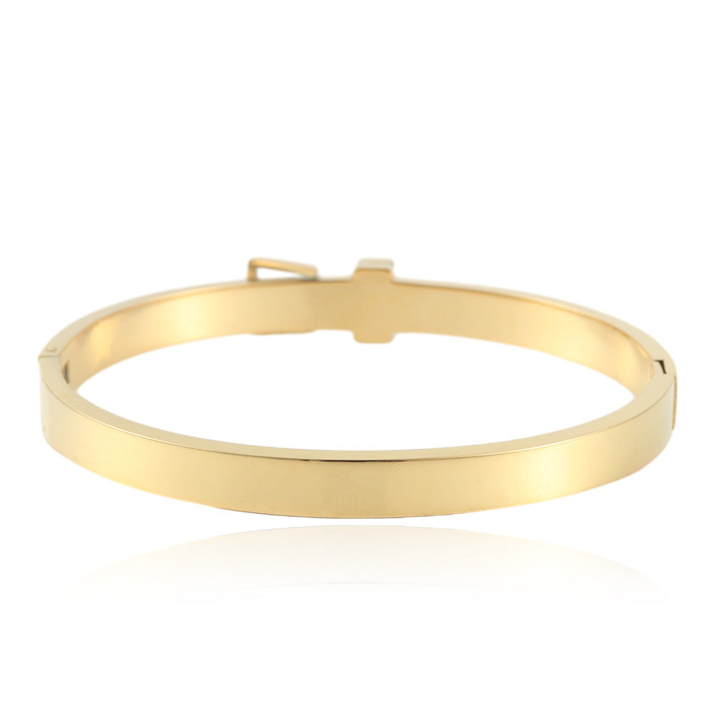 Schöne Armband mit einzigartigem Stil