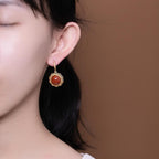 Schöne Halskette mit einzigartigem Stil