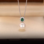 Schöne Perlen Halskette mit einzigartigem Stil