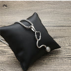 Schöne Halskette mit einzigartigem Stil