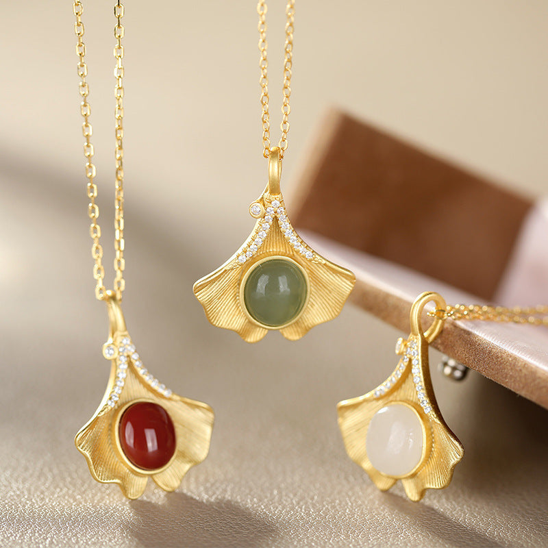 Schöne Gold Halskette mit einzigartigem Stil